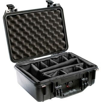 Peli 1450 Musta TrekPak-tilanjakajat
